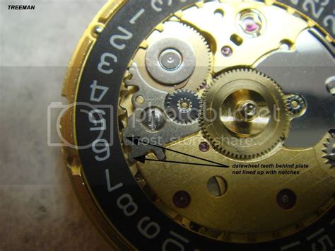 Tutorial datewheel overlay swap on the 2824 movement